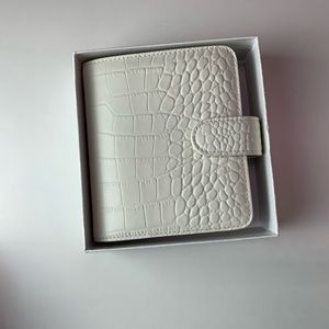 Cloth & Paper Pocket White Croc
